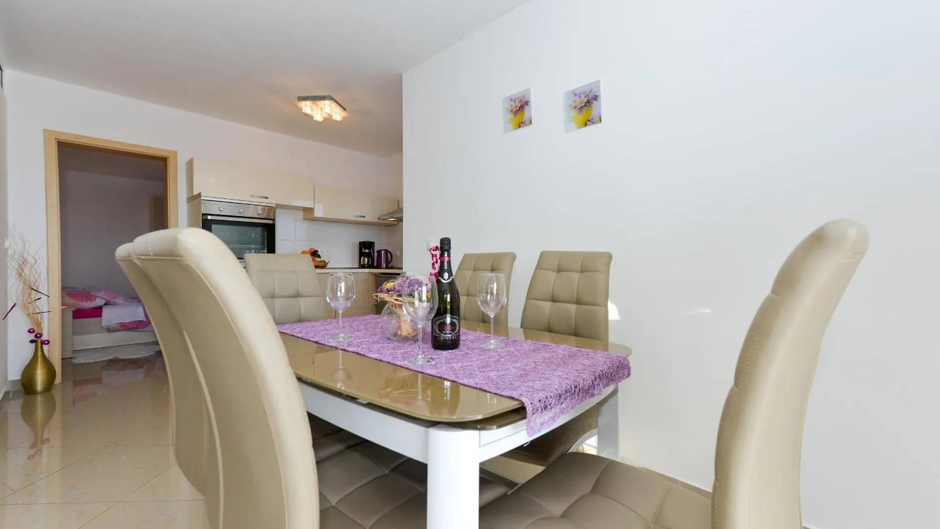 Apartamento Ferienwohnung Fuer Fuenf Personen Im Ersten Stock Vir